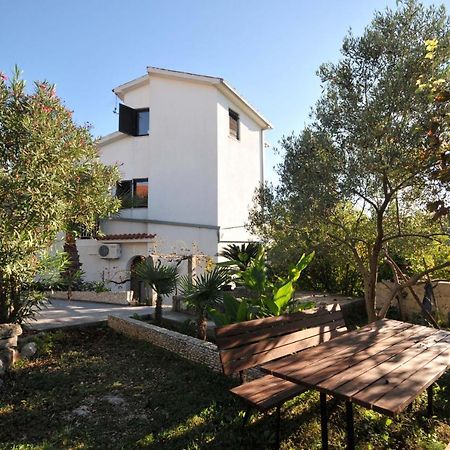 Donji Okrug  Apartments With A Parking Space Okrug Donji, Ciovo - 13732 מראה חיצוני תמונה