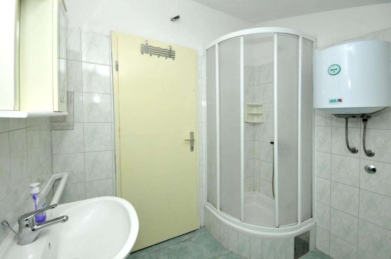 Donji Okrug  Apartments With A Parking Space Okrug Donji, Ciovo - 13732 מראה חיצוני תמונה