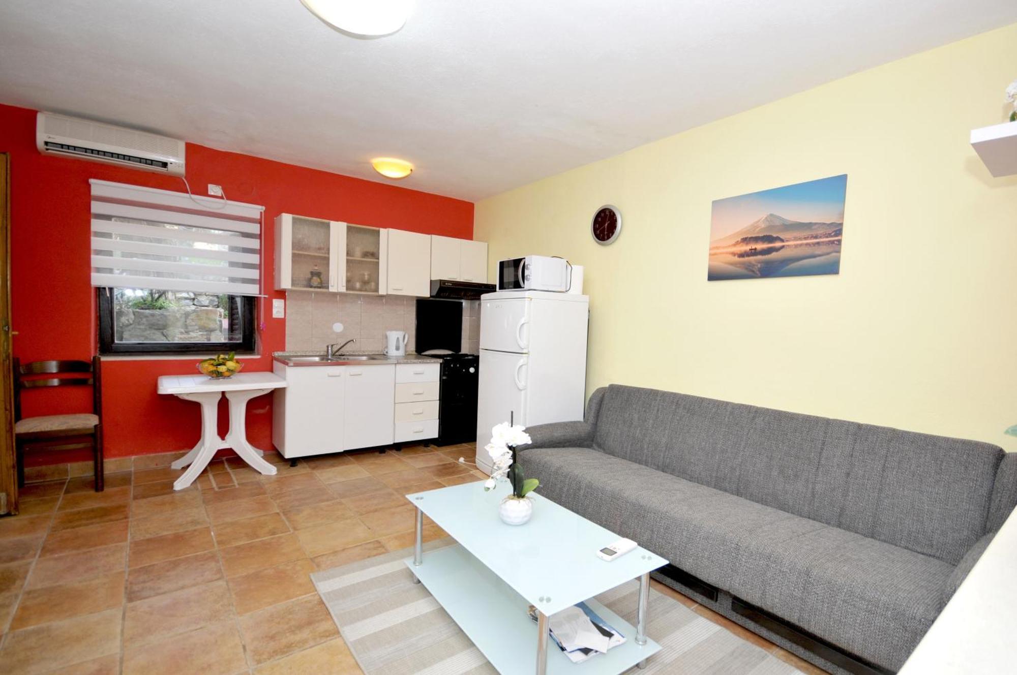 Donji Okrug  Apartments With A Parking Space Okrug Donji, Ciovo - 13732 חדר תמונה